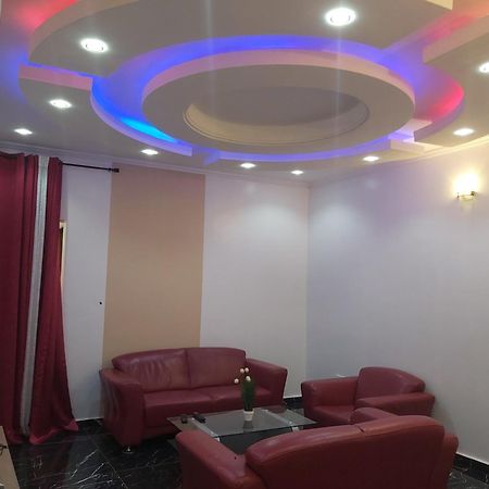 Hotel Appart B4U - Etoudi Yaoundé Esterno foto