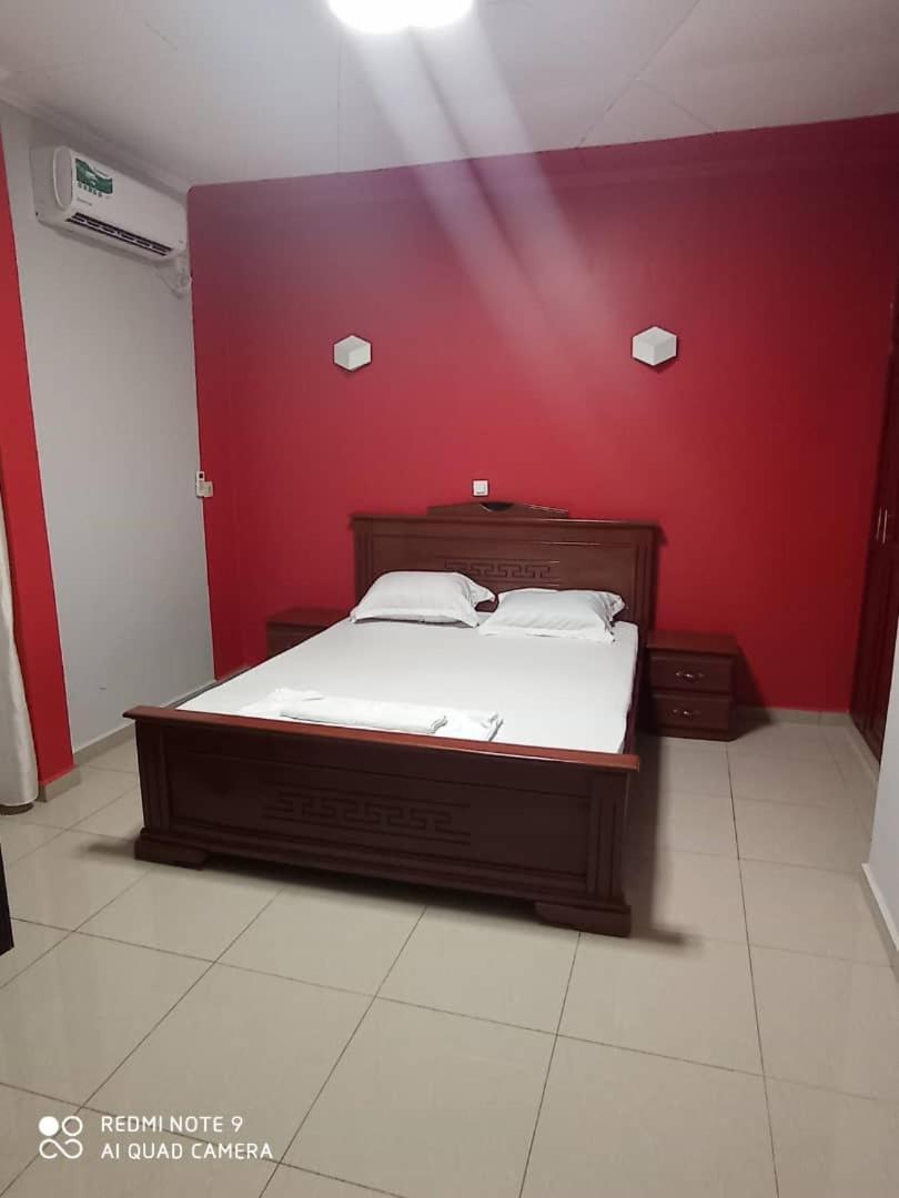 Hotel Appart B4U - Etoudi Yaoundé Esterno foto