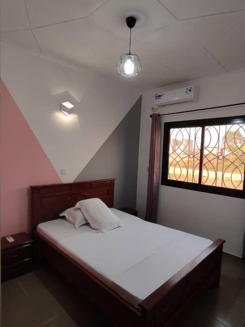 Hotel Appart B4U - Etoudi Yaoundé Esterno foto