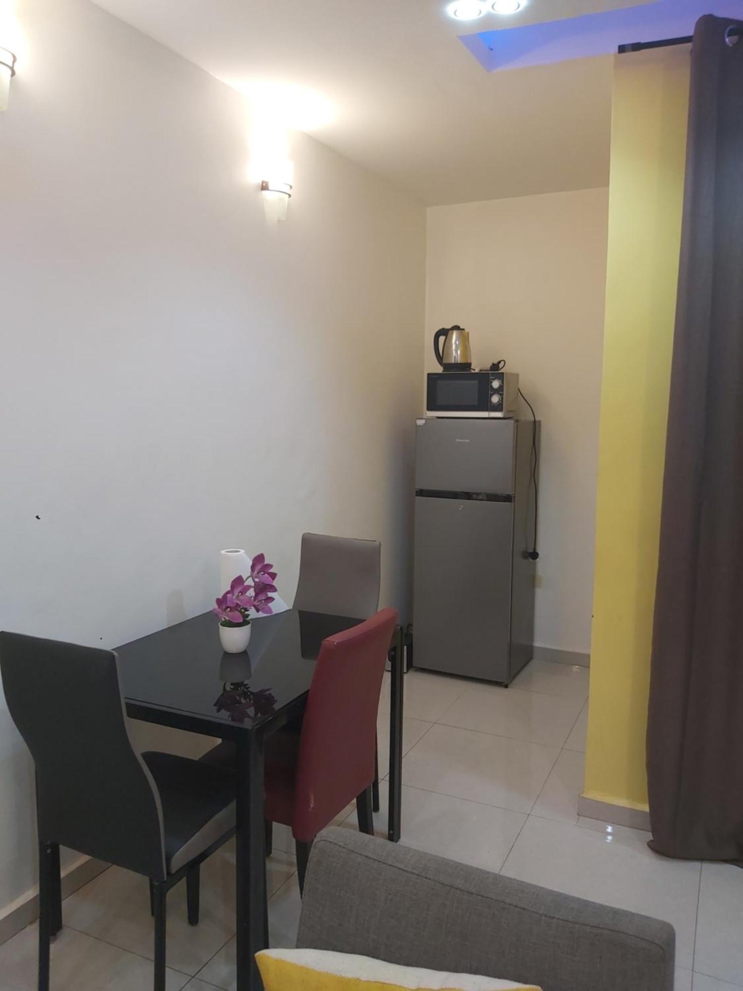 Hotel Appart B4U - Etoudi Yaoundé Esterno foto