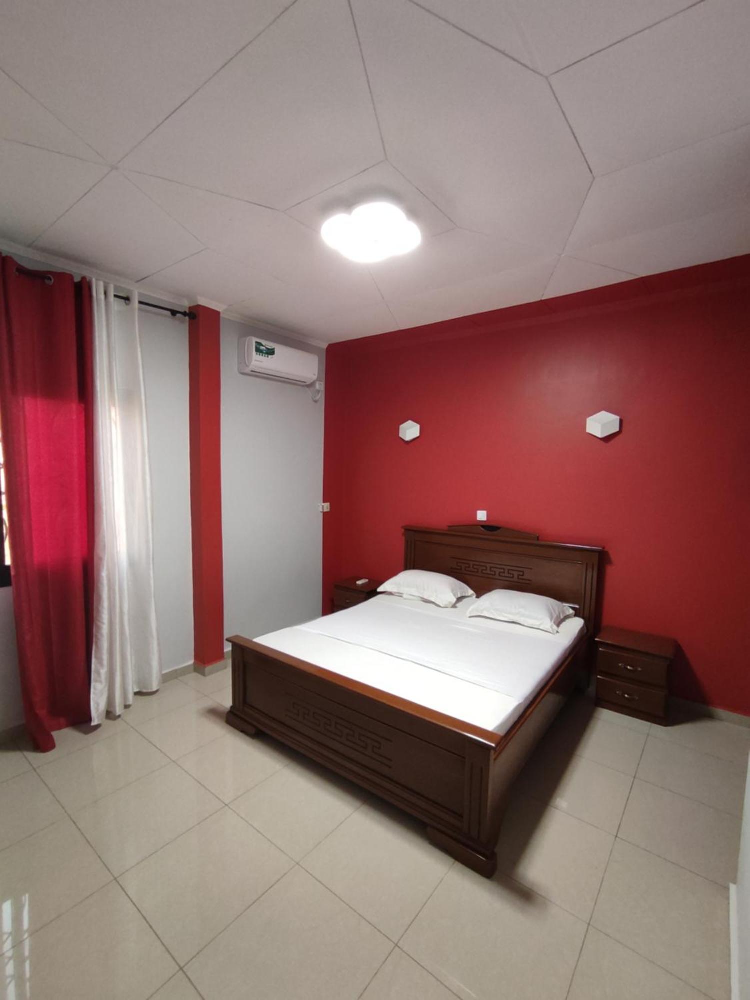 Hotel Appart B4U - Etoudi Yaoundé Esterno foto